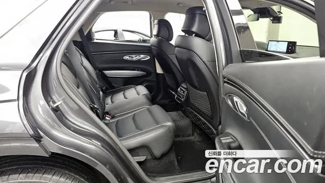 2021 Genesis GV70 2.2 Diesel AWD Sold VIN KMTMB81ADMU000700 – undercarriage 2021 Genesis GV70 2.2 Diesel AWD Sold VIN KMTMB81ADMU000700 – undercarriage