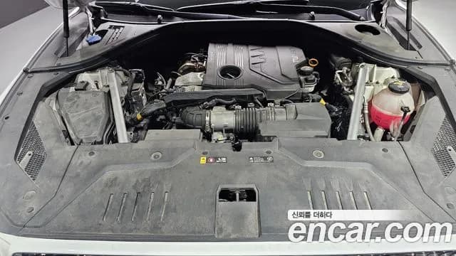 2021 Genesis GV70 2.2 Diesel AWD Sold VIN KMTMB81ADMU005742 – trunk area 2021 Genesis GV70 2.2 Diesel AWD Sold VIN KMTMB81ADMU005742 – trunk area