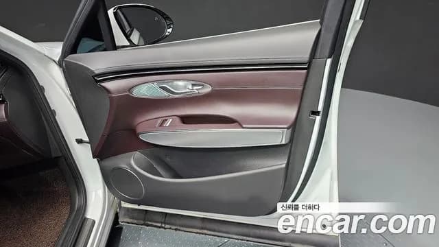2021 Genesis GV70 2.2 Diesel AWD Sold VIN KMTMB81ADMU005742 – photo 21 2021 Genesis GV70 2.2 Diesel AWD Sold VIN KMTMB81ADMU005742 – photo 21