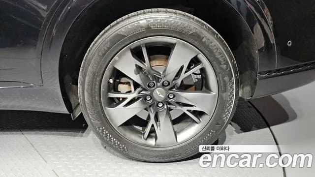 2021 Genesis GV70 2.2 Diesel AWD Sold VIN KMTMB81ADMU034961 – front exterior 2021 Genesis GV70 2.2 Diesel AWD Sold VIN KMTMB81ADMU034961 – front exterior