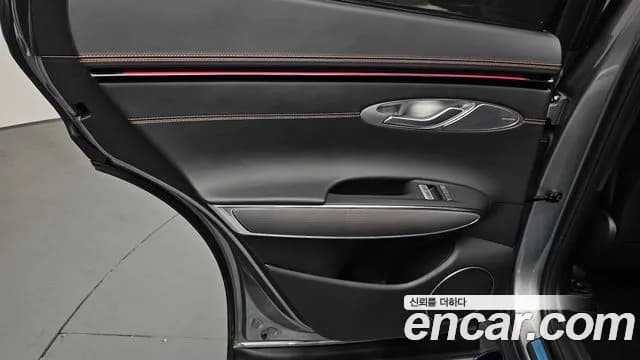 2025 Genesis GV70 3.5T Gasoline AWD Sold VIN KMTMF81CDSU195515 – side profile 2025 Genesis GV70 3.5T Gasoline AWD Sold VIN KMTMF81CDSU195515 – side profile