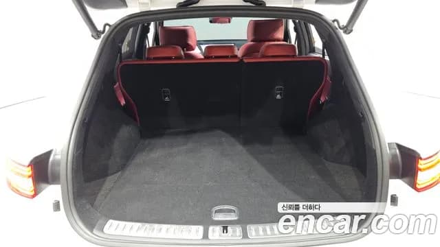 2025 Genesis GV70 3.5T Gasoline AWD Sold VIN KMTMF81CDSU237115 – photo 19 2025 Genesis GV70 3.5T Gasoline AWD Sold VIN KMTMF81CDSU237115 – photo 19