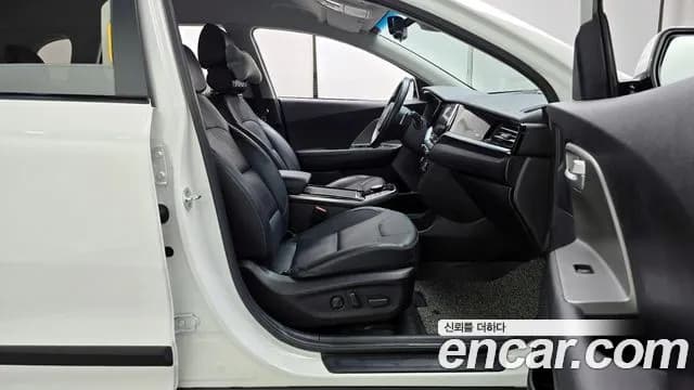 2023 Kia Niro Plus Light (Taxi Trim) Sold VIN KNAA381GFPT000630 – photo 12 2023 Kia Niro Plus Light (Taxi Trim) Sold VIN KNAA381GFPT000630 – photo 12