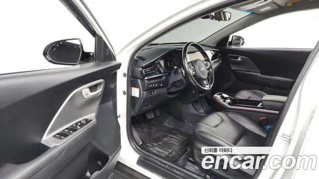 2023 Kia Niro Plus Air (Taxi Trim) Sold VIN KNAA381GFPT005766 – side profile 2023 Kia Niro Plus Air (Taxi Trim) Sold VIN KNAA381GFPT005766 – side profile