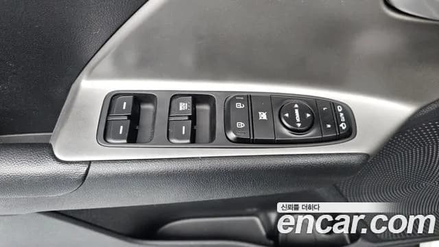 2023 Kia Niro Plus Light (Taxi Trim) Sold VIN KNAA381GFPT011481 – rear exterior 2023 Kia Niro Plus Light (Taxi Trim) Sold VIN KNAA381GFPT011481 – rear exterior