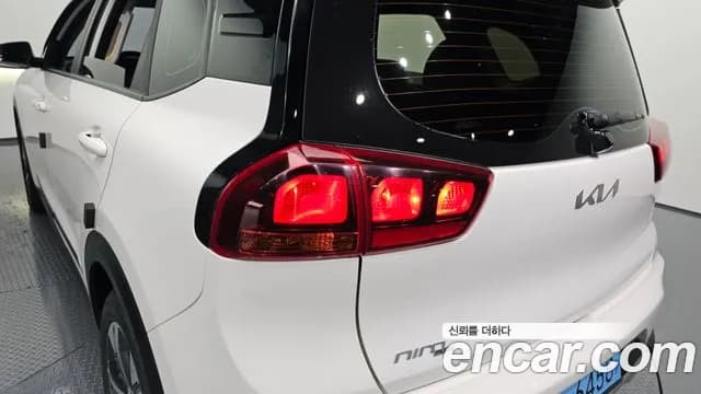 2023 Kia Niro Plus Light (Taxi Trim) Sold VIN KNAA381GFPT011481 – photo 12 2023 Kia Niro Plus Light (Taxi Trim) Sold VIN KNAA381GFPT011481 – photo 12