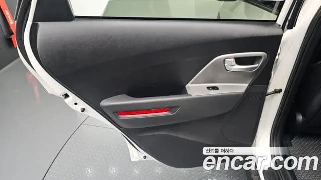 2023 Kia Niro Plus Light (Taxi Trim) Sold VIN KNAA381GFPT011481 – photo 19 2023 Kia Niro Plus Light (Taxi Trim) Sold VIN KNAA381GFPT011481 – photo 19