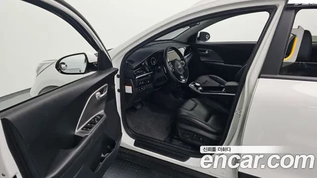 2023 Kia Niro Plus Light (Taxi Trim) Sold VIN KNAA381GFPT011481 – photo 26 2023 Kia Niro Plus Light (Taxi Trim) Sold VIN KNAA381GFPT011481 – photo 26