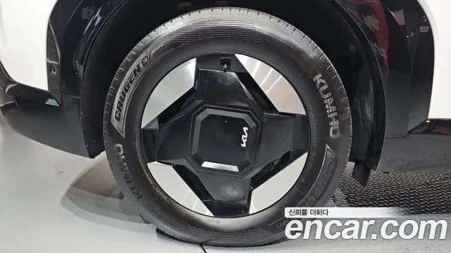 2024 Kia EV9 Long Range 2WD Sold VIN KNAAC811FRS006127 – photo 40 2024 Kia EV9 Long Range 2WD Sold VIN KNAAC811FRS006127 – photo 40