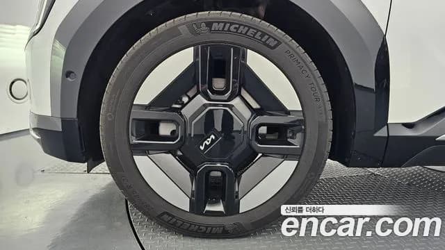 2024 Kia EV9 Long Range 4WD Sold VIN KNAAC815PRS001275 – side profile 2024 Kia EV9 Long Range 4WD Sold VIN KNAAC815PRS001275 – side profile