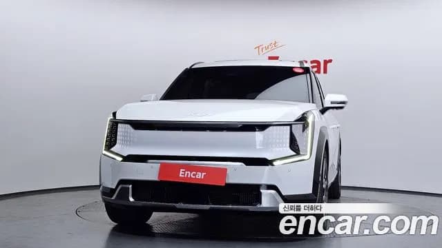 2024 Kia EV9 Long Range 4WD Sold VIN KNAAC815PRS001275 – trunk area 2024 Kia EV9 Long Range 4WD Sold VIN KNAAC815PRS001275 – trunk area