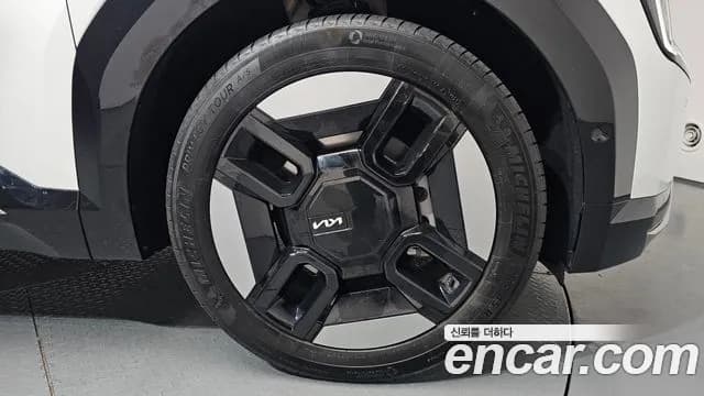 2024 Kia EV9 Long Range 4WD Sold VIN KNAAC815PRS003184 – photo 43 2024 Kia EV9 Long Range 4WD Sold VIN KNAAC815PRS003184 – photo 43