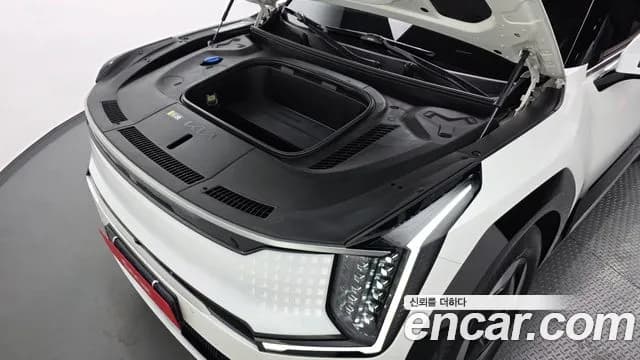 2024 Kia EV9 Long Range 4WD Sold VIN KNAAC815PRS004925 – exterior detail 2024 Kia EV9 Long Range 4WD Sold VIN KNAAC815PRS004925 – exterior detail