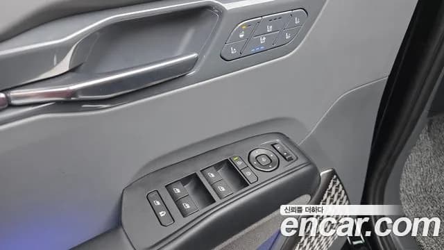 2024 Kia EV9 Long Range 4WD Sold VIN KNAAC815PRS006302 – interior seats 2024 Kia EV9 Long Range 4WD Sold VIN KNAAC815PRS006302 – interior seats