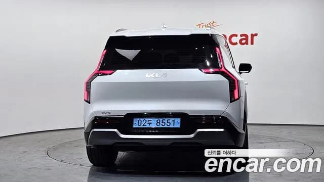 2024 Kia EV9 Long Range 4WD Sold VIN KNAAF815PRS001573 – rear exterior 2024 Kia EV9 Long Range 4WD Sold VIN KNAAF815PRS001573 – rear exterior