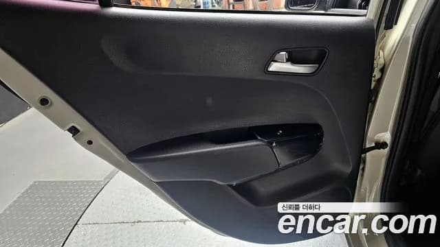 2017 Kia All New Morning (JA) Luxury Sold VIN KNAB3511BHT127988 – exterior detail 2017 Kia All New Morning (JA) Luxury Sold VIN KNAB3511BHT127988 – exterior detail