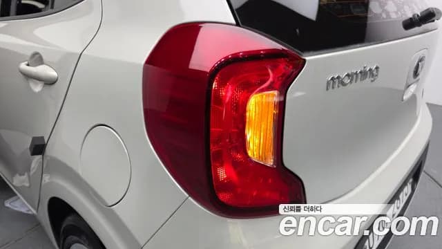 2017 Kia All New Morning (JA) Deluxe Sold VIN KNAB6511BHT144195 – interior seats 2017 Kia All New Morning (JA) Deluxe Sold VIN KNAB6511BHT144195 – interior seats