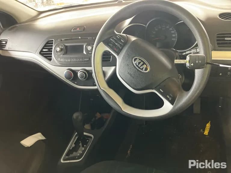 2016 Kia Picanto Used VIN KNABX512MHT402256 – photo 23 2016 Kia Picanto Used VIN KNABX512MHT402256 – photo 23