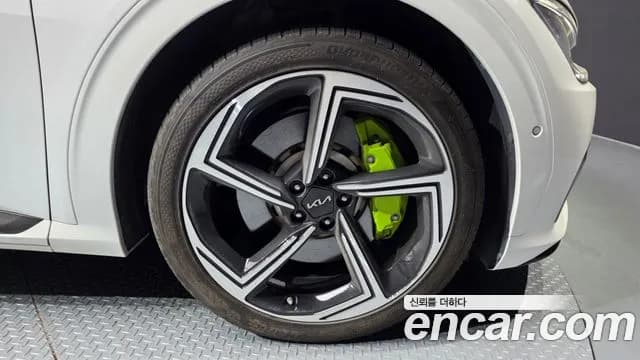 2023 Kia EV6 GT 4WD Sold VIN KNAC181EPPA104628 – rear exterior 2023 Kia EV6 GT 4WD Sold VIN KNAC181EPPA104628 – rear exterior