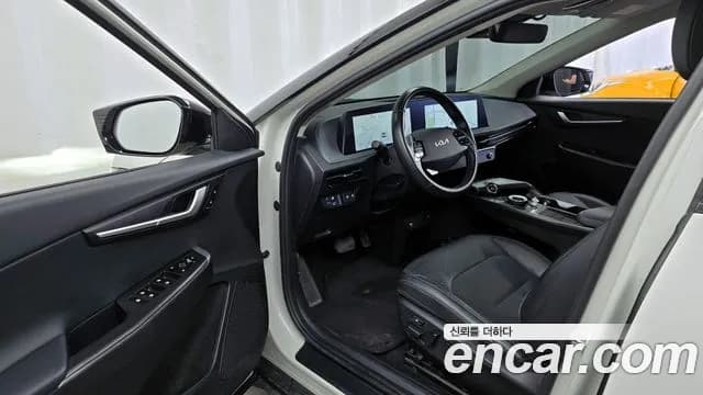 2022 Kia EV6 Long Range Sold VIN KNAC281AFNA055007 – trunk area 2022 Kia EV6 Long Range Sold VIN KNAC281AFNA055007 – trunk area