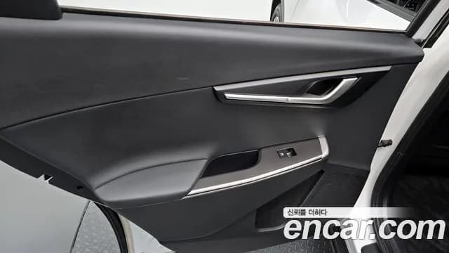 2022 Kia EV6 Long Range Sold VIN KNAC281AFNA070962 – interior seats 2022 Kia EV6 Long Range Sold VIN KNAC281AFNA070962 – interior seats