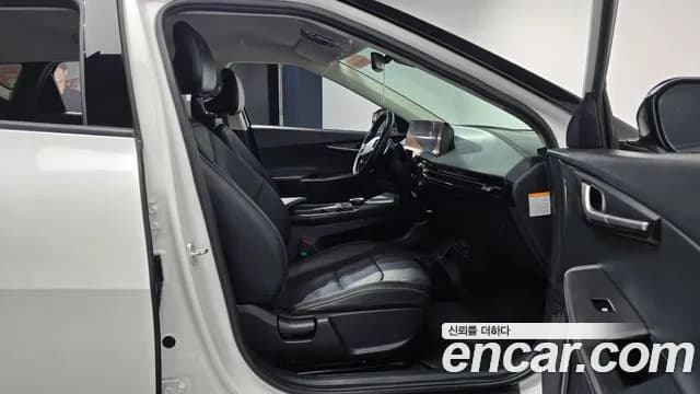 2022 Kia EV6 Long Range 4WD Sold VIN KNAC281CPNA022850 – interior seats 2022 Kia EV6 Long Range 4WD Sold VIN KNAC281CPNA022850 – interior seats