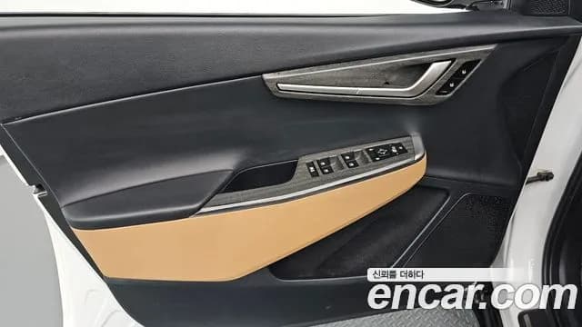 2022 Kia EV6 Long Range Sold VIN KNAC381AFNA001242 – trunk area 2022 Kia EV6 Long Range Sold VIN KNAC381AFNA001242 – trunk area