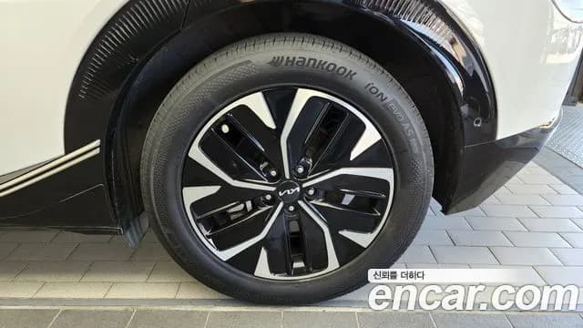 2022 Kia EV6 Long Range Sold VIN KNAC381AFNA045462 – side profile 2022 Kia EV6 Long Range Sold VIN KNAC381AFNA045462 – side profile