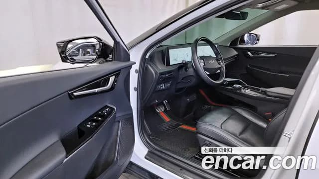 2022 Kia EV6 Long Range Sold VIN KNAC381AFNA045462 – trunk area 2022 Kia EV6 Long Range Sold VIN KNAC381AFNA045462 – trunk area