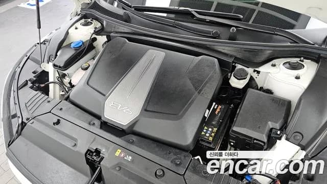 2025 Kia The New EV6 Long Range 2WD Sold VIN KNAC381AFSA225464 – trunk area 2025 Kia The New EV6 Long Range 2WD Sold VIN KNAC381AFSA225464 – trunk area