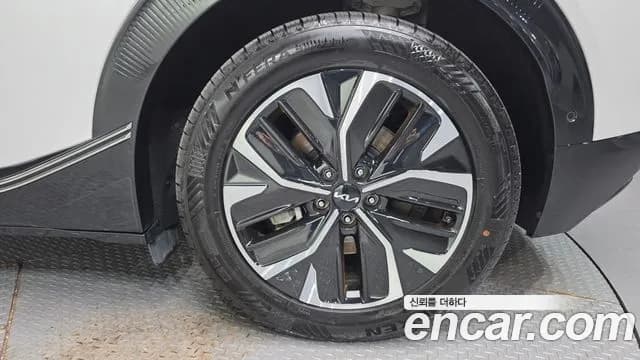 2024 Kia EV6 Long Range 4WD Sold VIN KNAC381CPRA209381 – photo 16 2024 Kia EV6 Long Range 4WD Sold VIN KNAC381CPRA209381 – photo 16