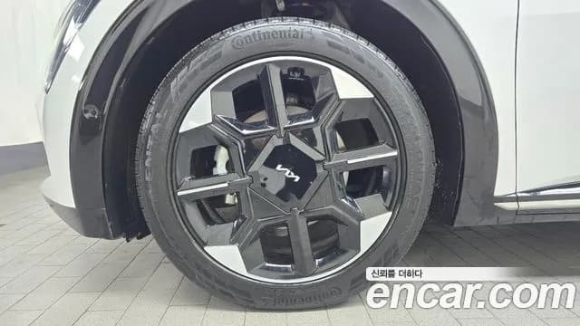2025 Kia The New EV6 Long Range 4WD Sold VIN KNAC381CPSA231252 – photo 13 2025 Kia The New EV6 Long Range 4WD Sold VIN KNAC381CPSA231252 – photo 13