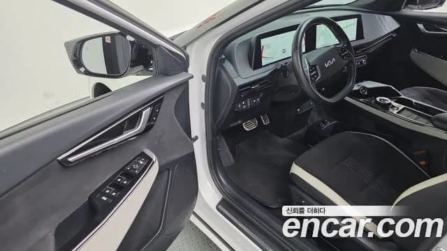 2022 Kia EV6 Long Range Sold VIN KNAC581AFNA052191 – interior seats 2022 Kia EV6 Long Range Sold VIN KNAC581AFNA052191 – interior seats