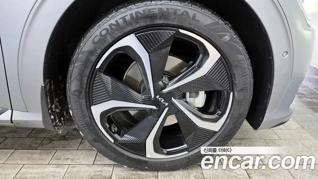 2022 Kia EV6 Long Range 4WD Sold VIN KNAC581CPNA045971 – side profile 2022 Kia EV6 Long Range 4WD Sold VIN KNAC581CPNA045971 – side profile