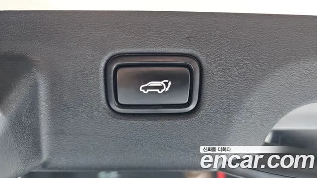 2023 Kia EV6 Long Range 4WD Sold VIN KNAC581CPPA128901 – interior seats 2023 Kia EV6 Long Range 4WD Sold VIN KNAC581CPPA128901 – interior seats