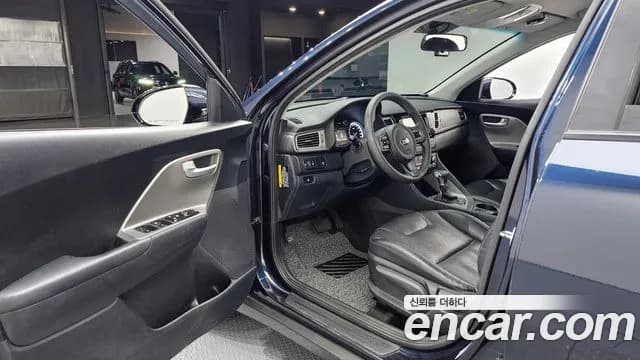 2017 Kia Niro Luxury Sold VIN KNACA81CGHA079158 – photo 20 2017 Kia Niro Luxury Sold VIN KNACA81CGHA079158 – photo 20