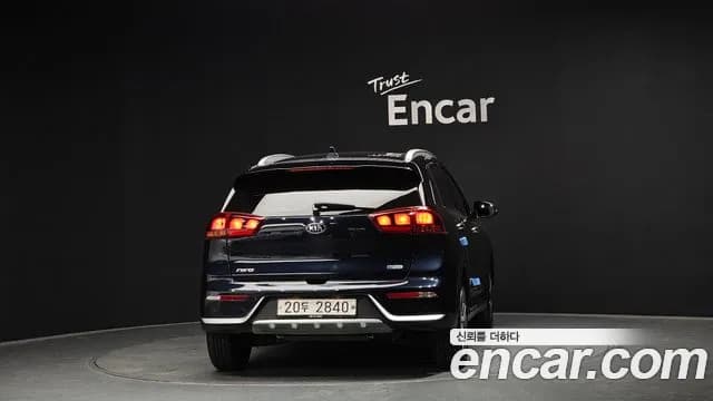 2018 Kia Niro Luxury Sold VIN KNACA81CGJA260953 – front exterior 2018 Kia Niro Luxury Sold VIN KNACA81CGJA260953 – front exterior