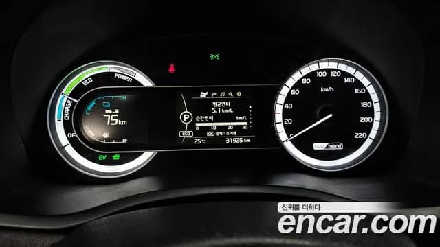 2018 Kia Niro Luxury Sold VIN KNACA81CGJA260953 – dashboard 2018 Kia Niro Luxury Sold VIN KNACA81CGJA260953 – dashboard