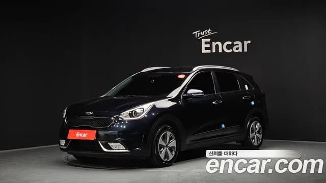 2018 Kia Niro Luxury Sold VIN KNACA81CGJA260953 – trunk area 2018 Kia Niro Luxury Sold VIN KNACA81CGJA260953 – trunk area