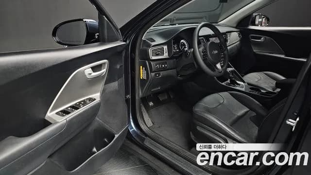 2018 Kia Niro Luxury Sold VIN KNACA81CGJA260953 – photo 17 2018 Kia Niro Luxury Sold VIN KNACA81CGJA260953 – photo 17