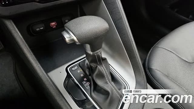 2020 Kia The New Niro 1.6 HEV Sold VIN KNACA81CGLA319355 – rear exterior 2020 Kia The New Niro 1.6 HEV Sold VIN KNACA81CGLA319355 – rear exterior