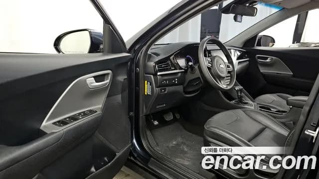 2020 Kia The New Niro 1.6 HEV Sold VIN KNACA81CGLA319355 – photo 14 2020 Kia The New Niro 1.6 HEV Sold VIN KNACA81CGLA319355 – photo 14