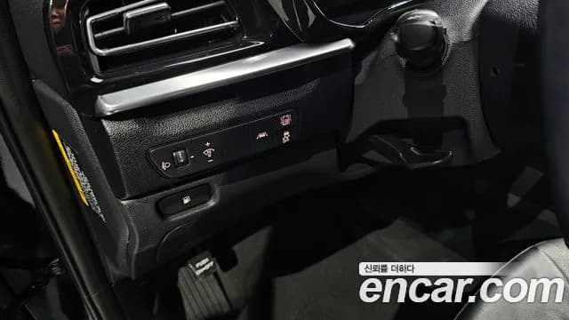 2020 Kia The New Niro 1.6 HEV Sold VIN KNACA81CGLA408211 – photo 13 2020 Kia The New Niro 1.6 HEV Sold VIN KNACA81CGLA408211 – photo 13