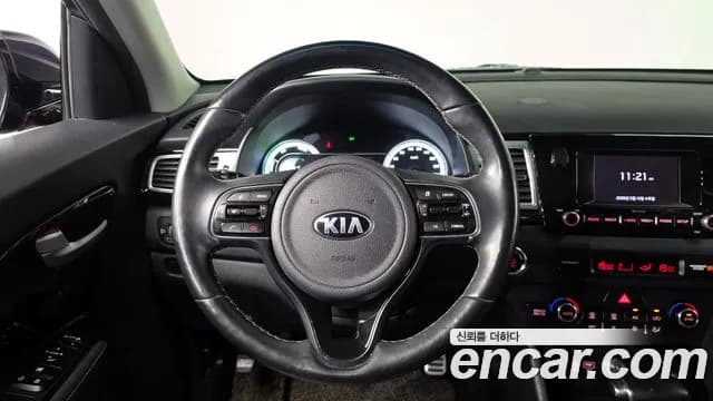 2017 Kia Niro Prestige Sold VIN KNACB81CGHA072190 – side profile 2017 Kia Niro Prestige Sold VIN KNACB81CGHA072190 – side profile