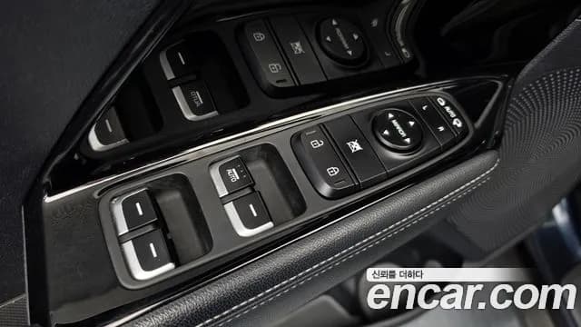 2017 Kia Niro Prestige Sold VIN KNACB81CGHA072190 – interior seats 2017 Kia Niro Prestige Sold VIN KNACB81CGHA072190 – interior seats