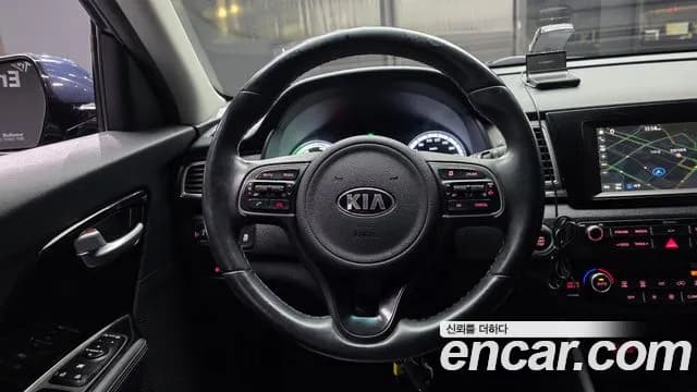 2017 Kia Niro Prestige Sold VIN KNACB81CGHA074560 – undercarriage 2017 Kia Niro Prestige Sold VIN KNACB81CGHA074560 – undercarriage