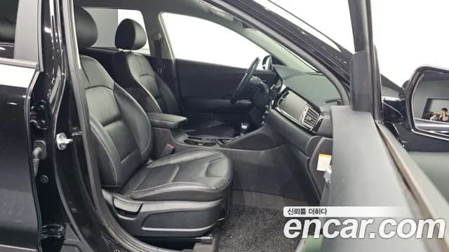 2018 Kia Niro Prestige Sold VIN KNACB81CGJA084311 – photo 11 2018 Kia Niro Prestige Sold VIN KNACB81CGJA084311 – photo 11