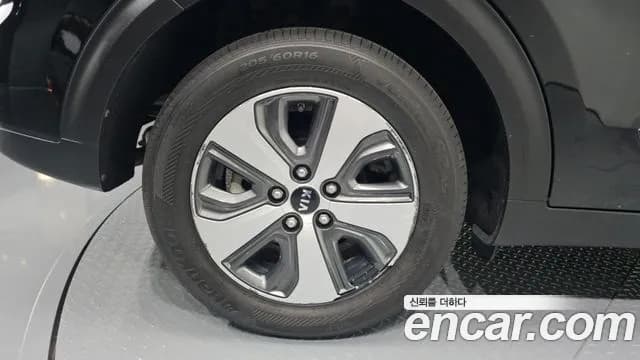 2018 Kia Niro Prestige Sold VIN KNACB81CGJA084311 – photo 26 2018 Kia Niro Prestige Sold VIN KNACB81CGJA084311 – photo 26