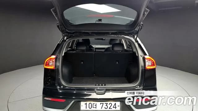 2018 Kia Niro Prestige Sold VIN KNACB81CGJA128133 – front exterior 2018 Kia Niro Prestige Sold VIN KNACB81CGJA128133 – front exterior