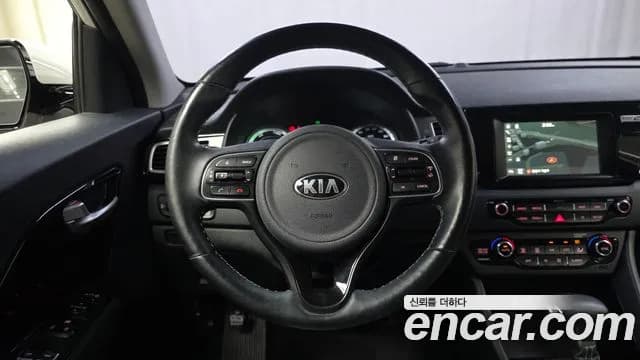 2018 Kia Niro Prestige Sold VIN KNACB81CGJA140492 – dashboard 2018 Kia Niro Prestige Sold VIN KNACB81CGJA140492 – dashboard